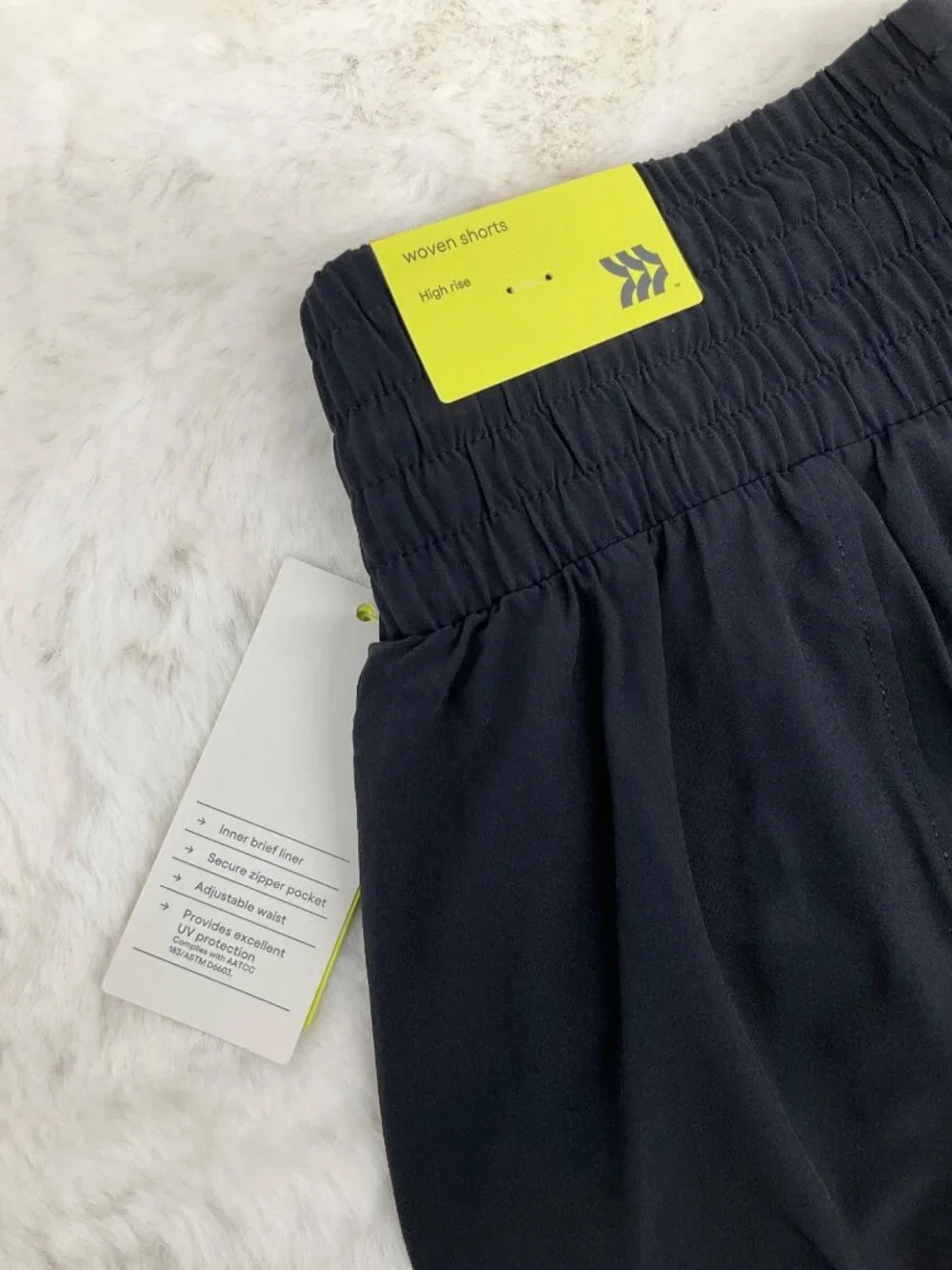 All in Motion size Small Woven High-Rise Shorts 3" BLACK NEW - Picture 7 of 7